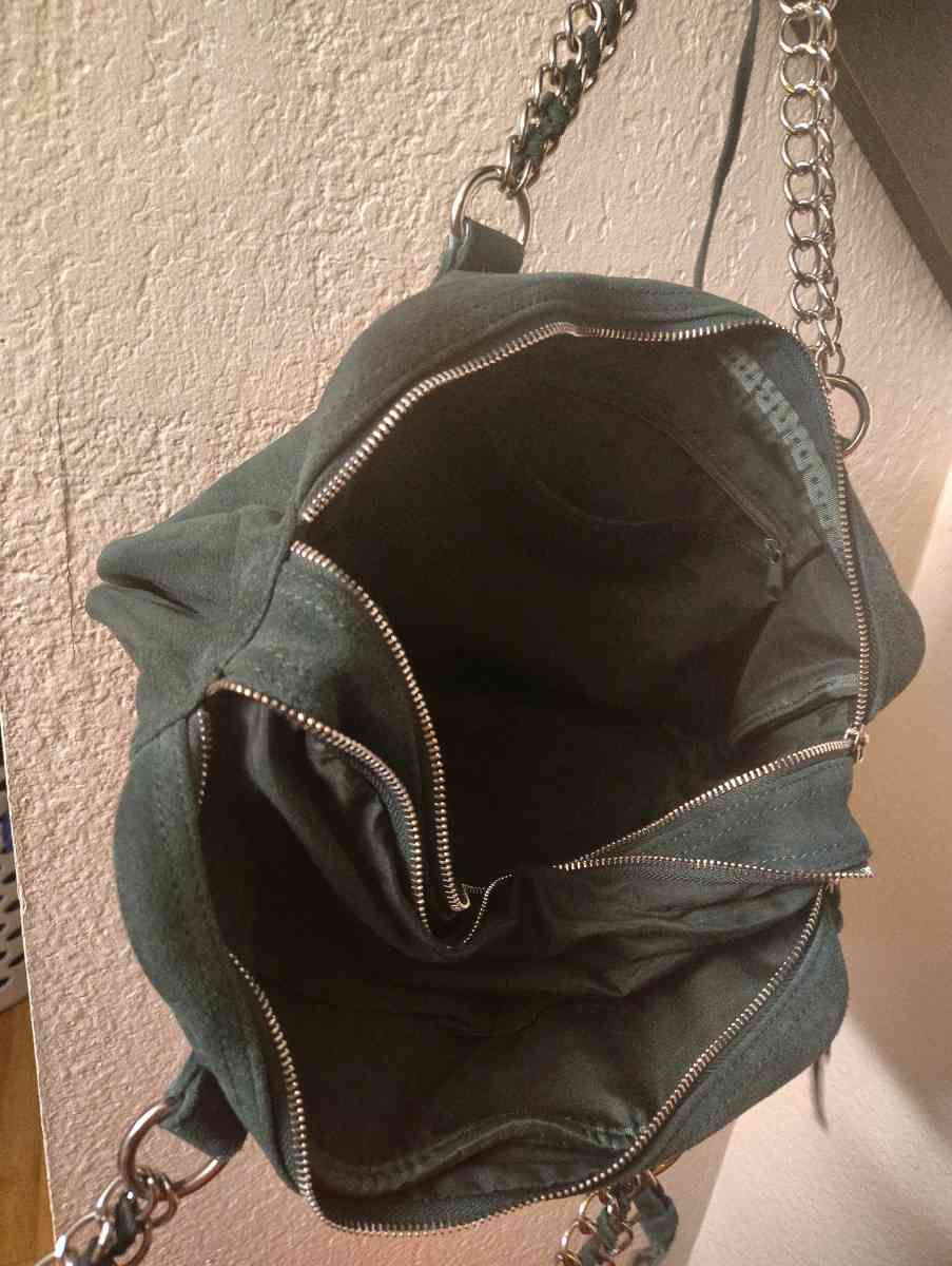 Avon purse - Madisonville, Kentucky - FleaMarketBay