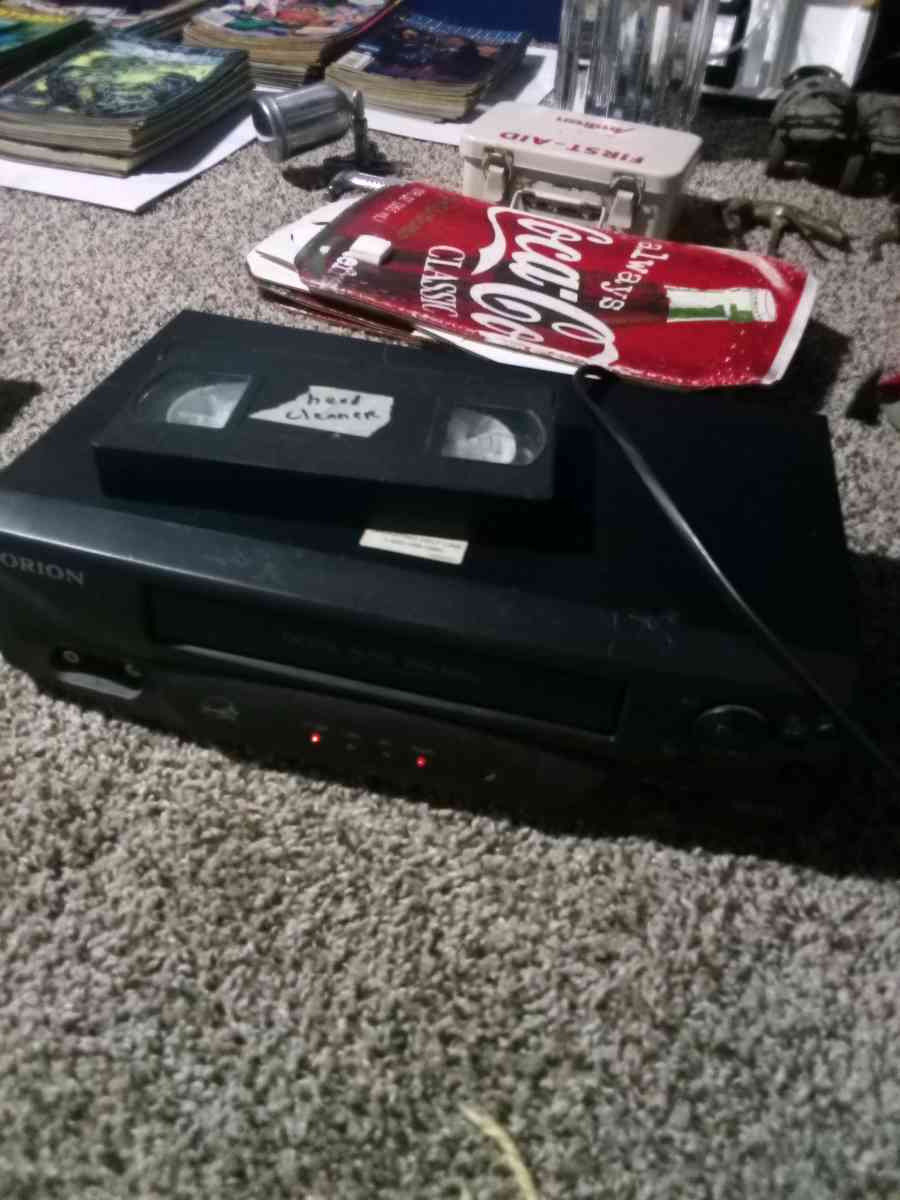 vcr with head cleaner