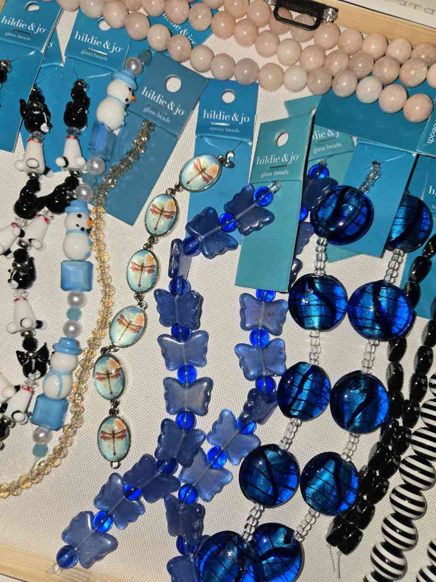 bundle of brand new glass beads for making jewelry selling t - Manteca, California - FleaMarketBay