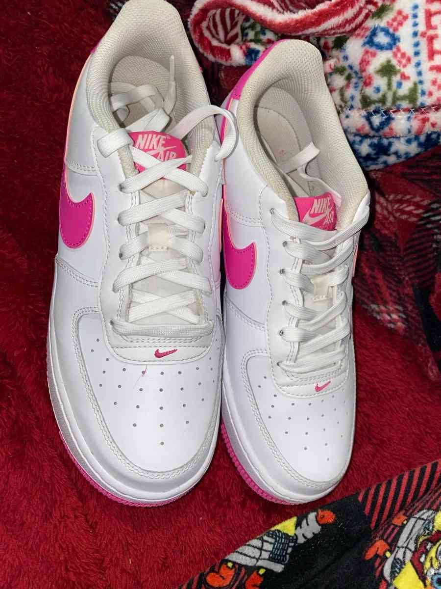 Pink And White Nike - Niagara Falls, New York