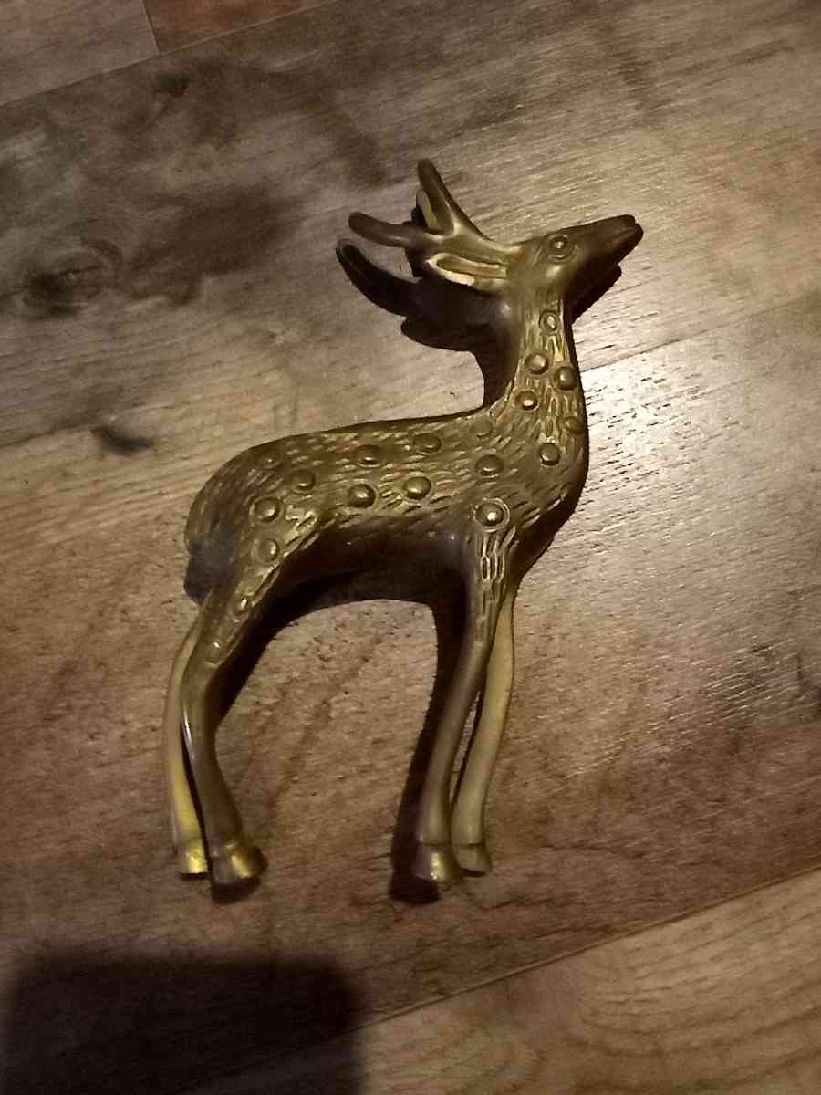 vintage brass deer head up four inches - Mc Minnville, Tennessee - FleaMarketBay