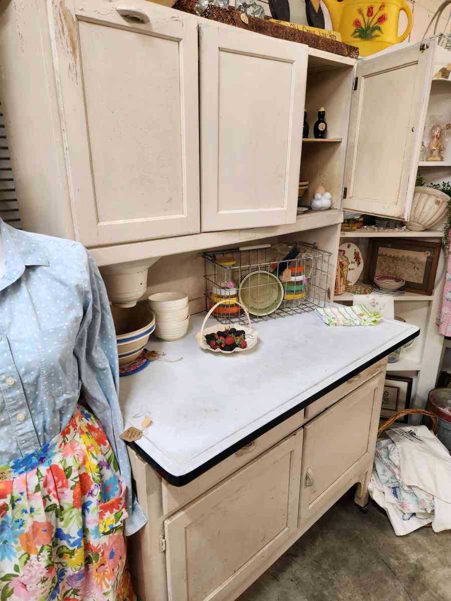 Farmhouse Primitive Hoosier Cabinet or Cupboard - Alexander, North Carolina - FleaMarketBay