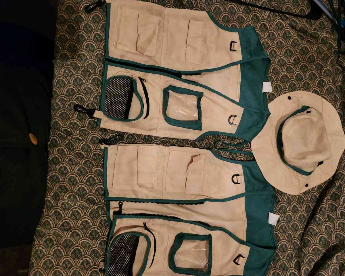 Kids outdoor exploration Nature Vests and hat - Decatur, Illinois