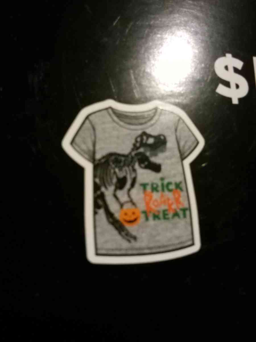 2 Halloween shirts boys medium - Mc Minnville, Tennessee - FleaMarketBay