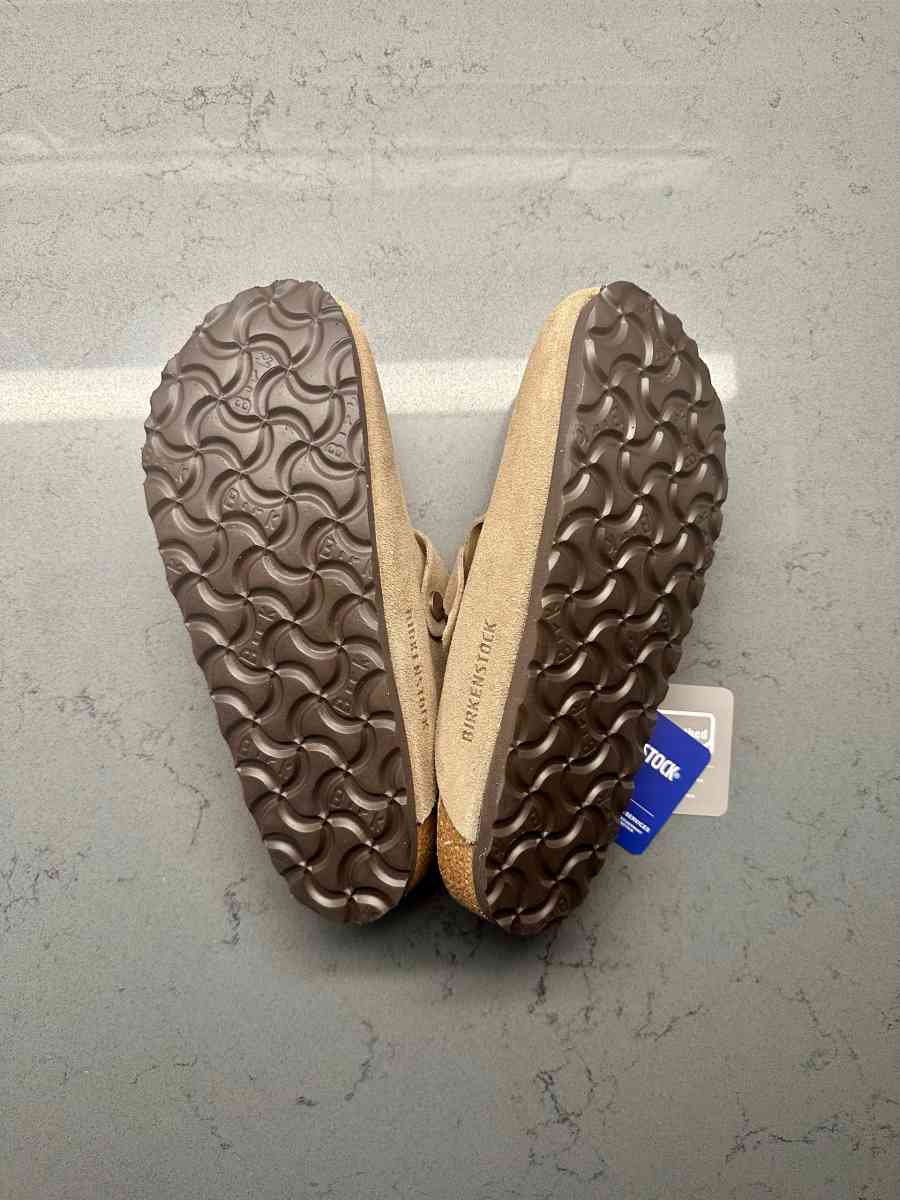Birkenstock Womens Boston Clogs Taupe Narrow Size 38 - Stamford, Connecticut - FleaMarketBay