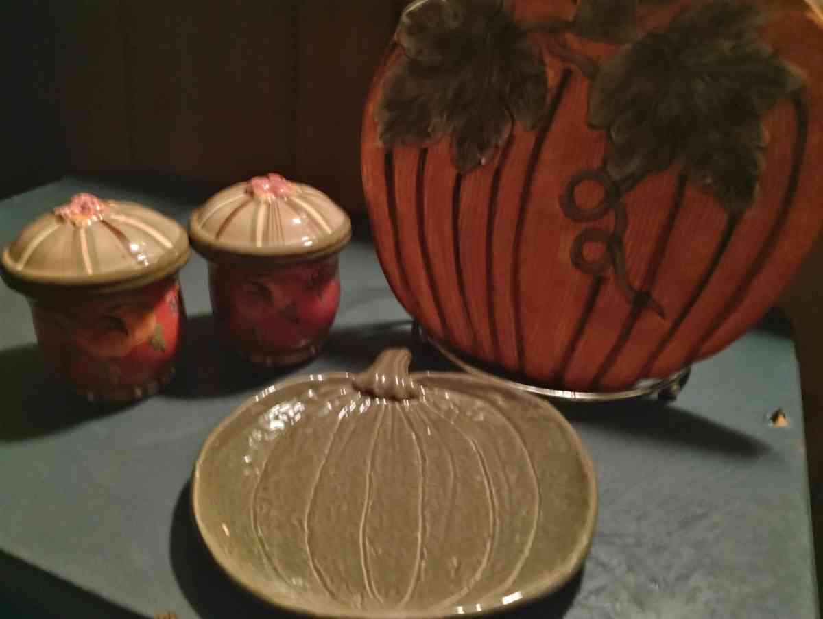 3 PC set Fall kichen decor - Spartanburg, South Carolina