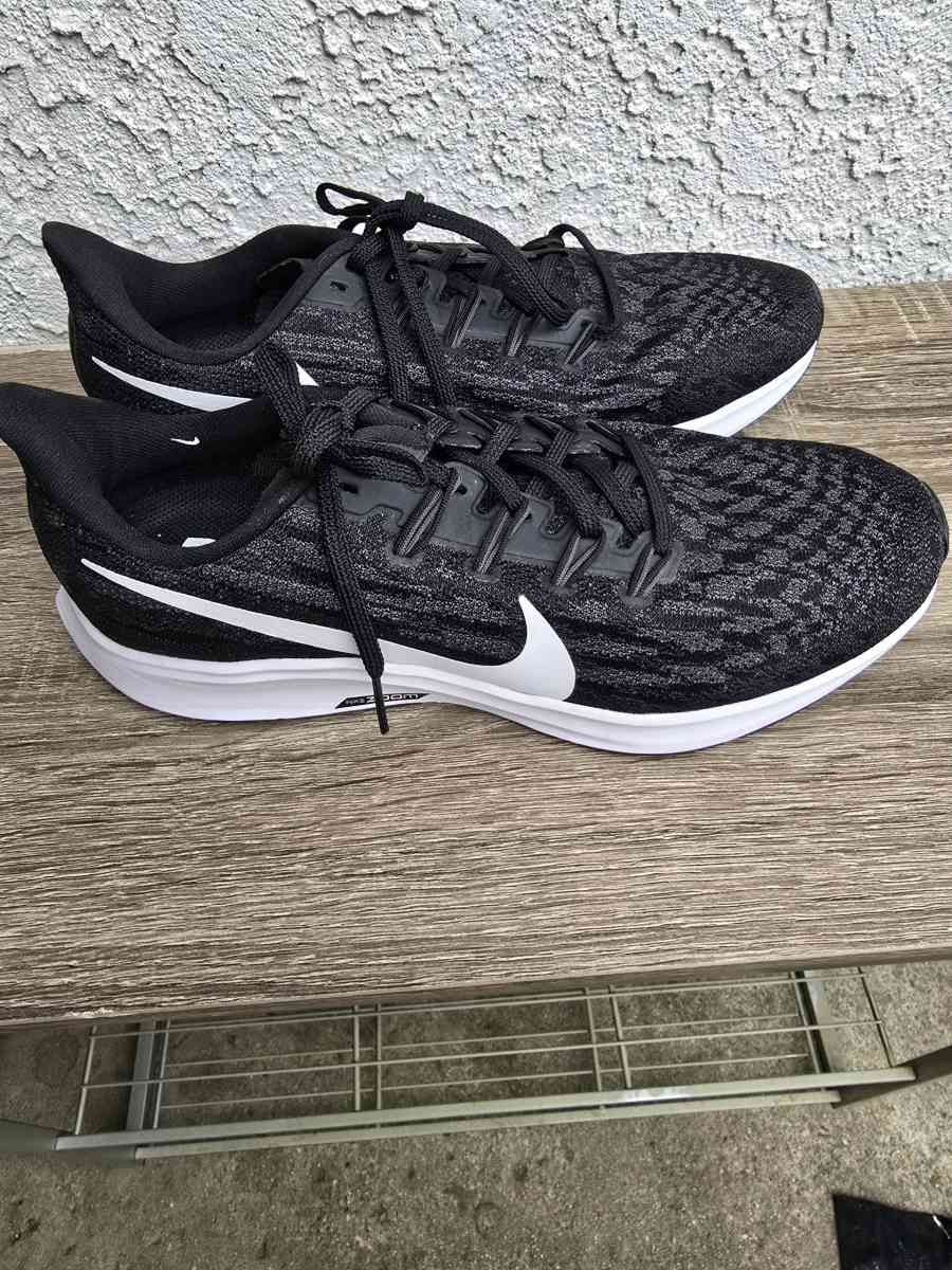 tenis - La Puente, California - FleaMarketBay