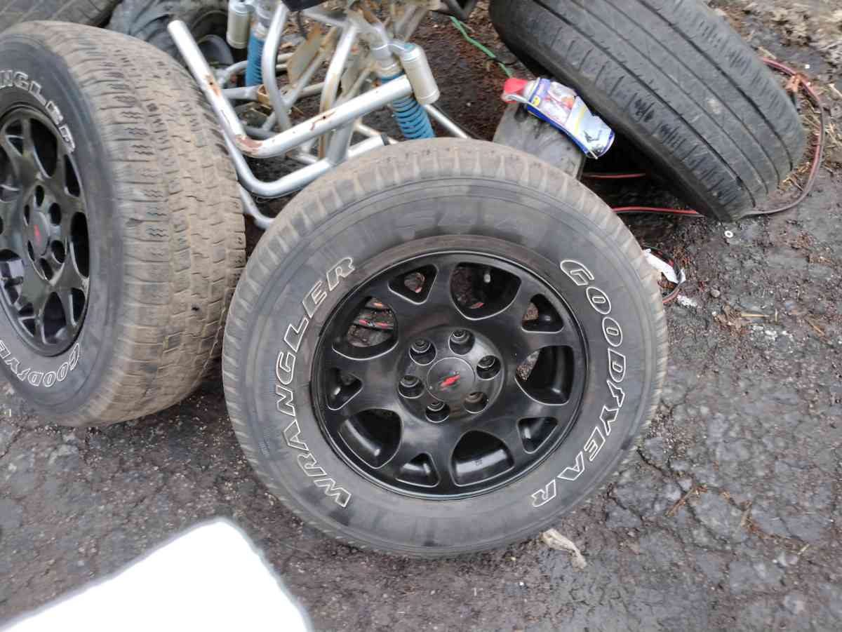 6 lug Gm brand rims and tires - Cleveland, Ohio - FleaMarketBay