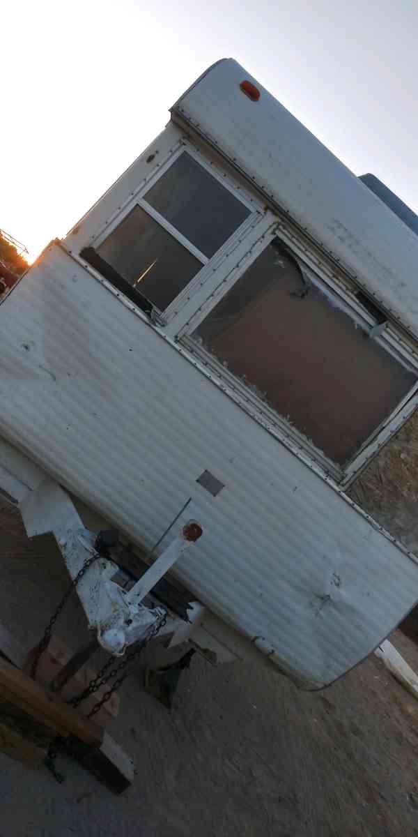 Traveleze Pop Out Trailer - Lucerne Valley, California - FleaMarketBay