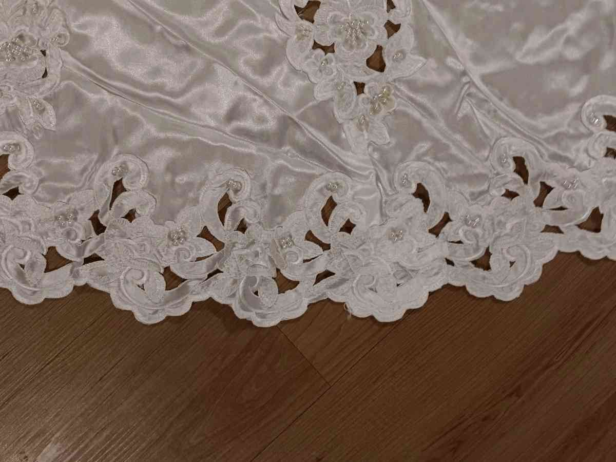 wedding dress - Oakwood, Georgia - FleaMarketBay