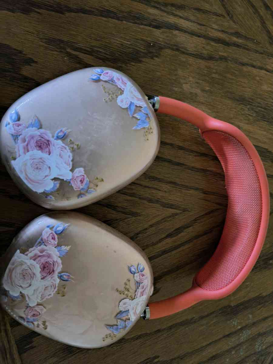 apple airpod Max pink with covers - Thousand Oaks, California - FleaMarketBay