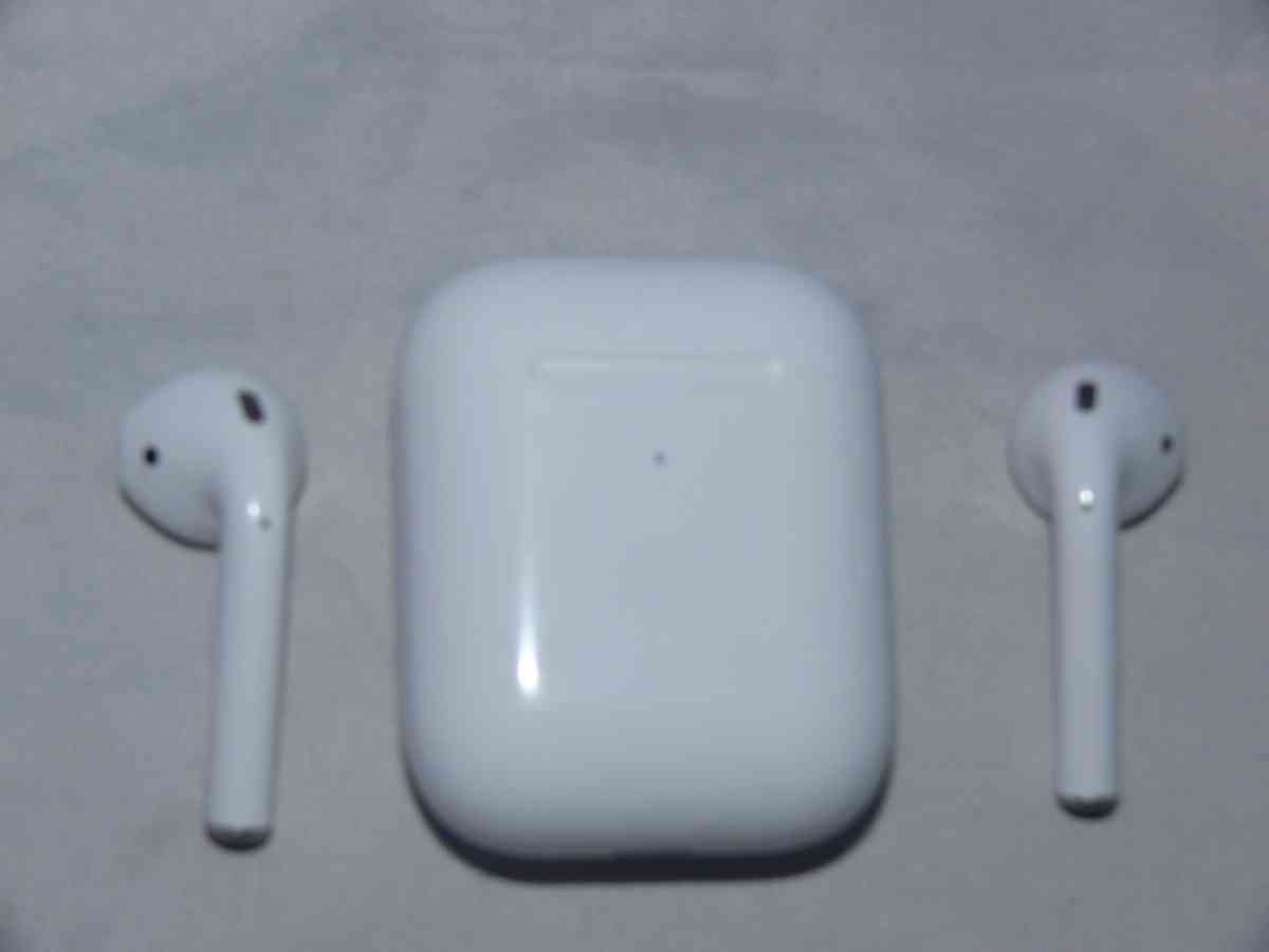 AirPod 2 - Kearny, New Jersey - FleaMarketBay