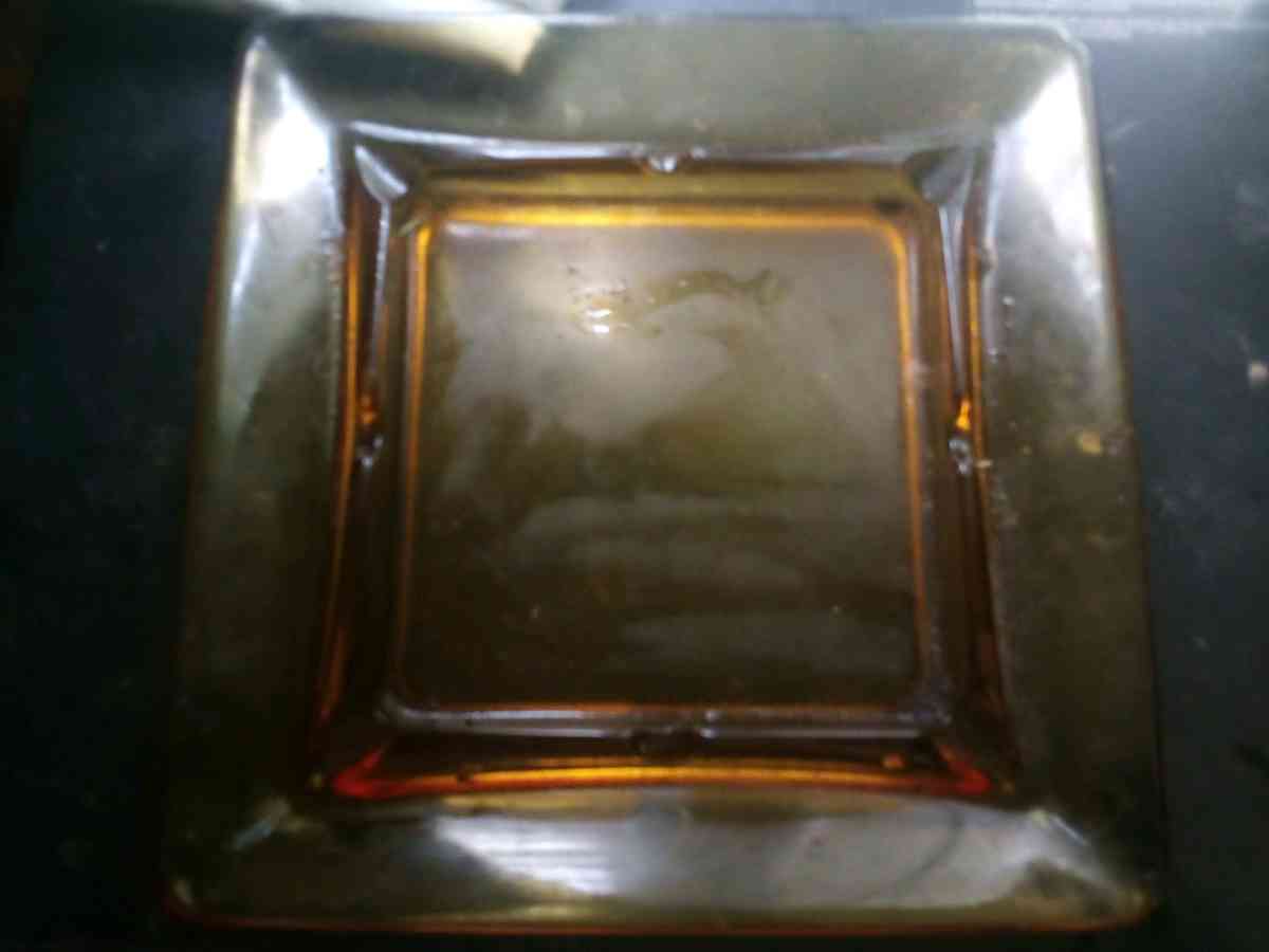 amber ash tray - Alicia, Arkansas