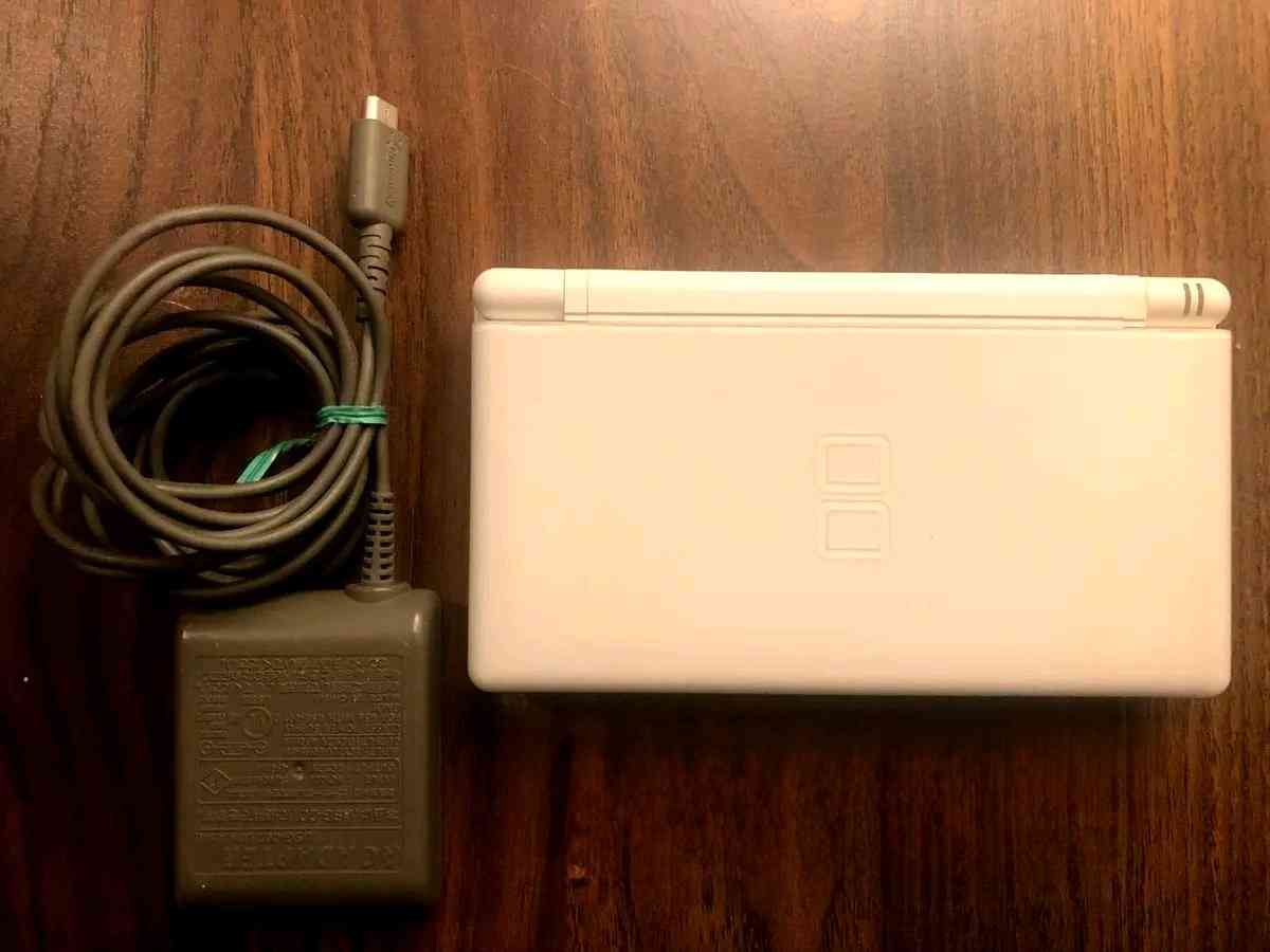 NINTENDO DS LITE AND CHARGER - Coconut Creek, Florida - FleaMarketBay