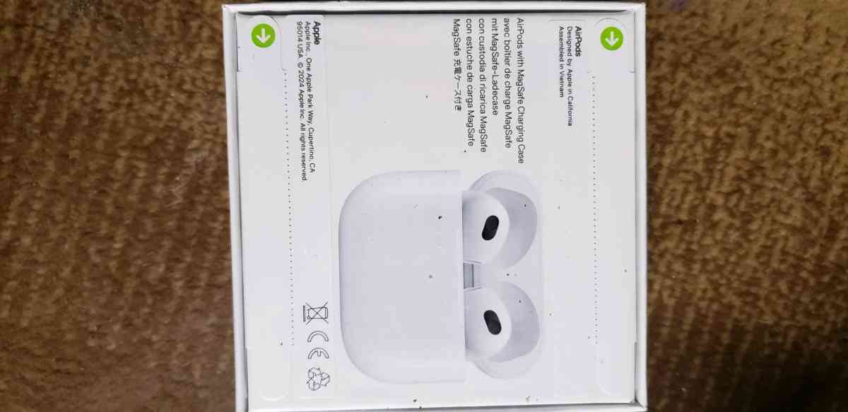 Airpod 3 - Dearborn, Michigan - FleaMarketBay