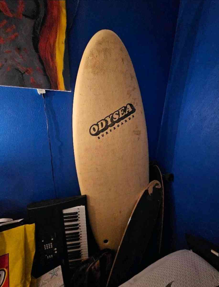 6 foot soft top odyssey surfboard - Virginia Beach, Virginia