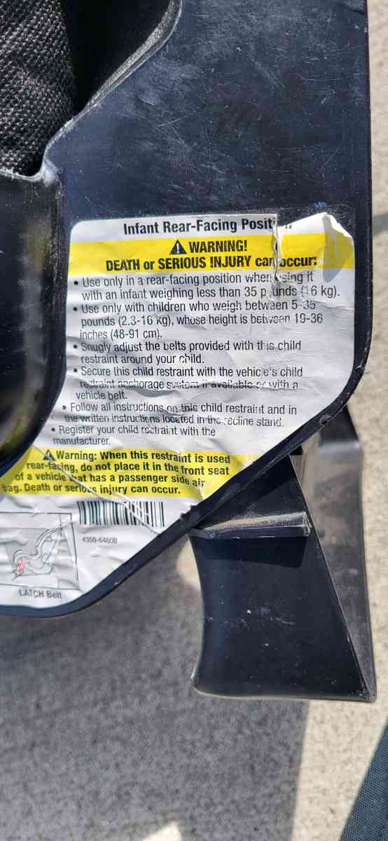 infant car seat - Everett, Washington - FleaMarketBay