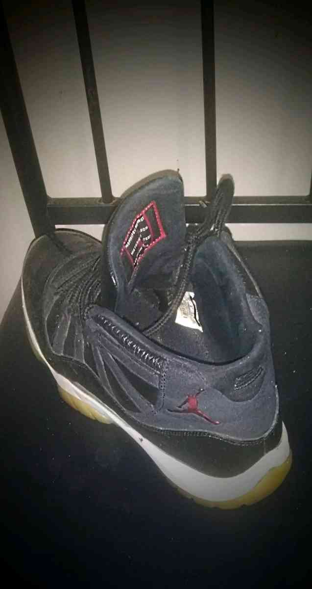 Jordan 11 space jams classic original colors as shown on tv - Acton, Massachusetts - FleaMarketBay