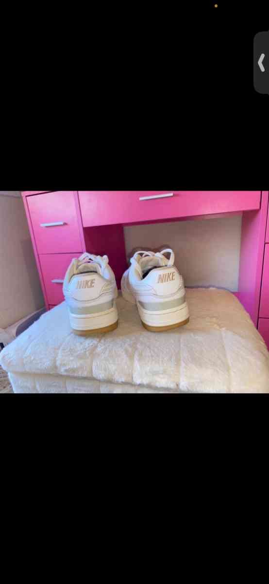 shoes - Lynchburg, Virginia - FleaMarketBay