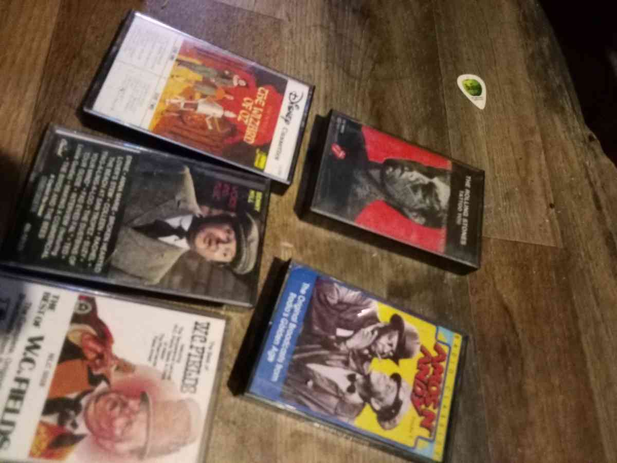 5 cassette tapes - Mc Minnville, Tennessee