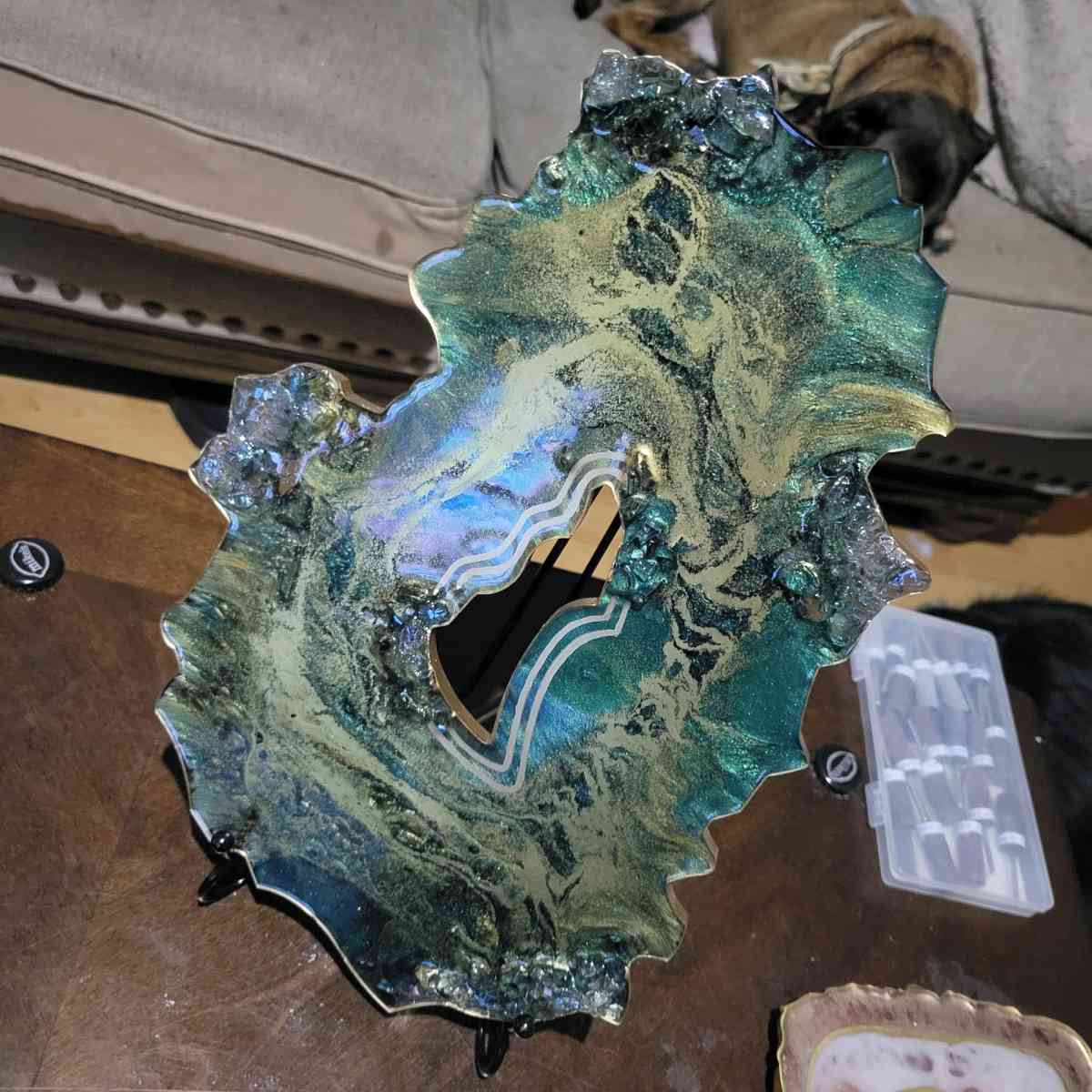 Geode Artwork Stand included - Rochester, New Hampshire - FleaMarketBay