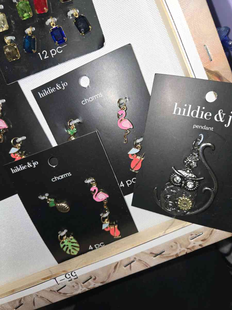 bundle of brand new charms an pendants selling together - Manteca, California - FleaMarketBay