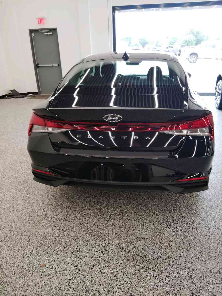 2023 Hyundai Elantra SEL - Greenville, Texas - FleaMarketBay