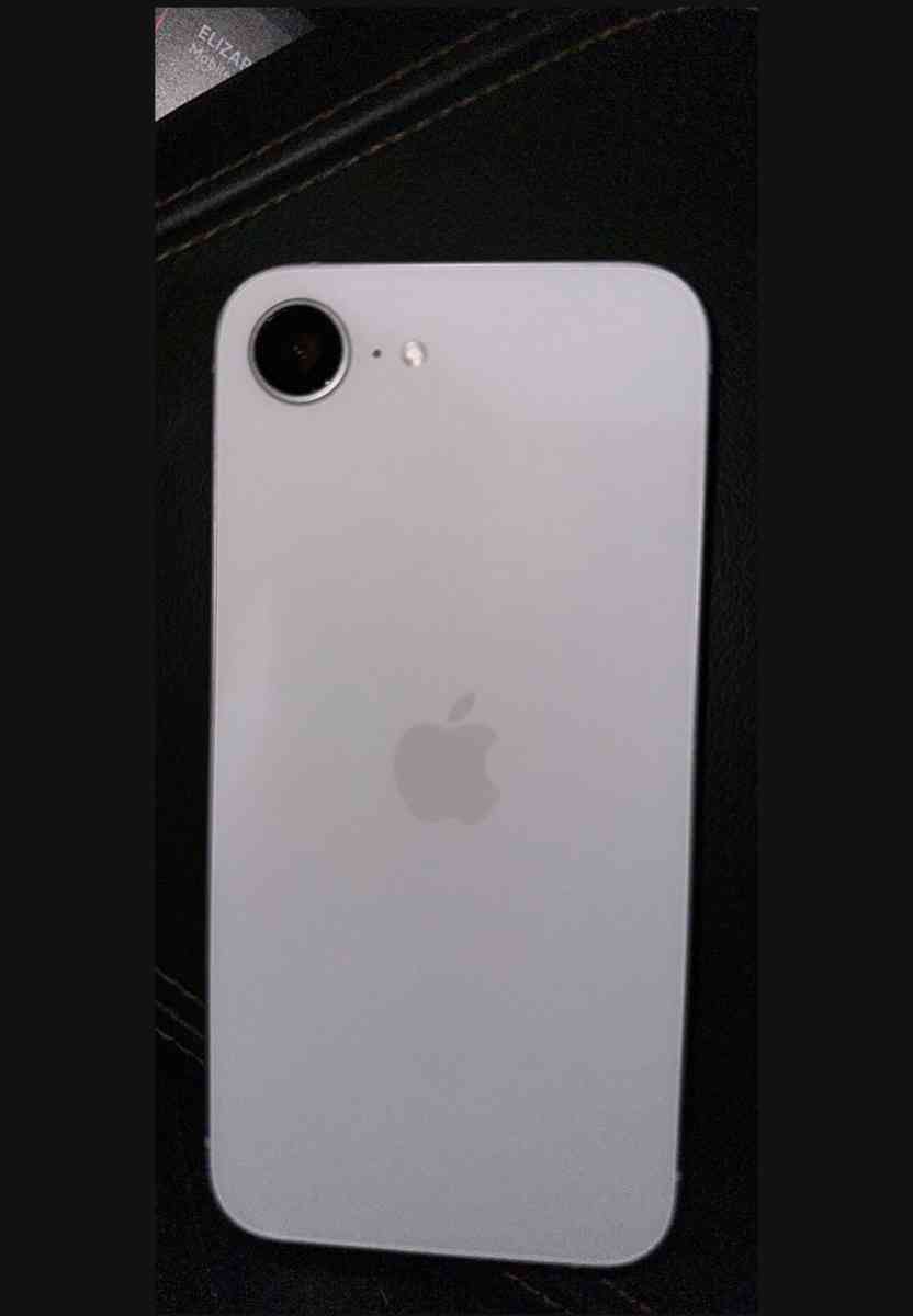 iPhone16e - Miami, Florida - FleaMarketBay