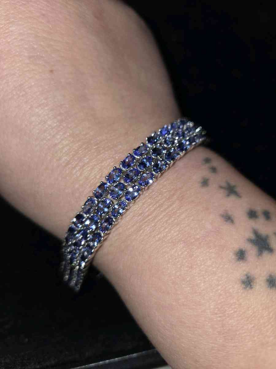 beautiful silver 925 with tanzanite stones tennis bracelet - Manteca, California - FleaMarketBay