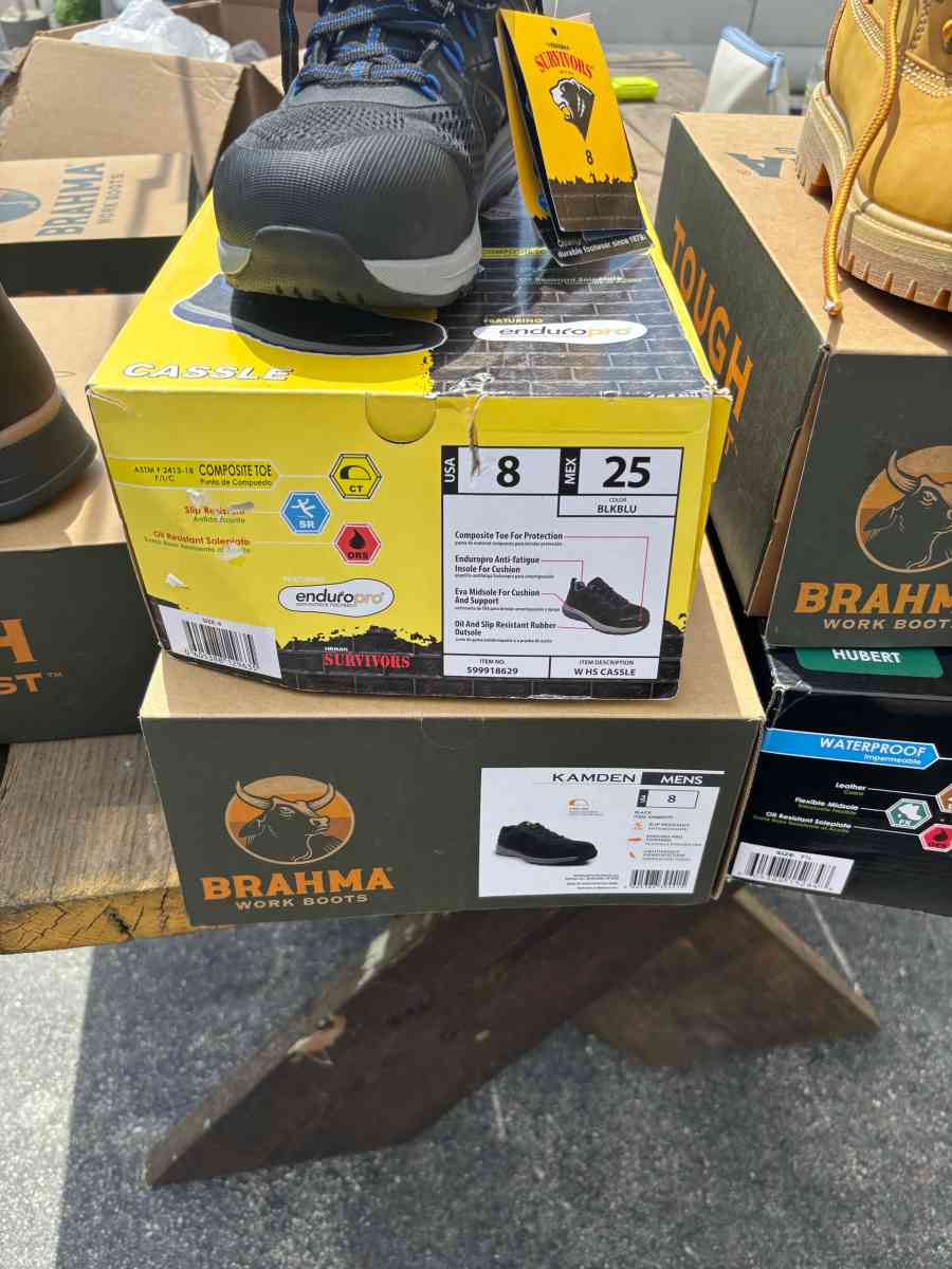 shoes boots - Zebulon, North Carolina - FleaMarketBay