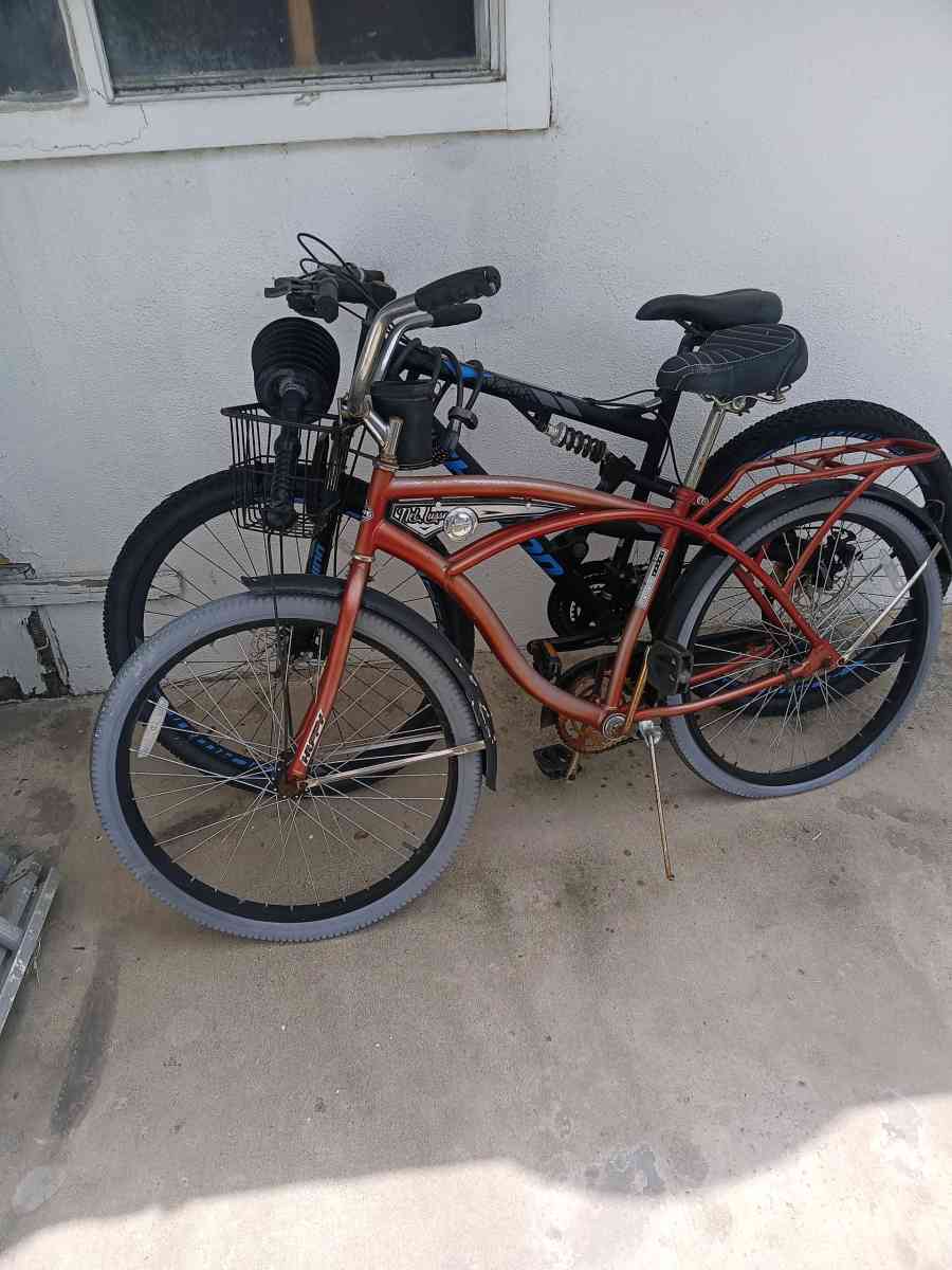 black and blue red - Alicia, Arkansas