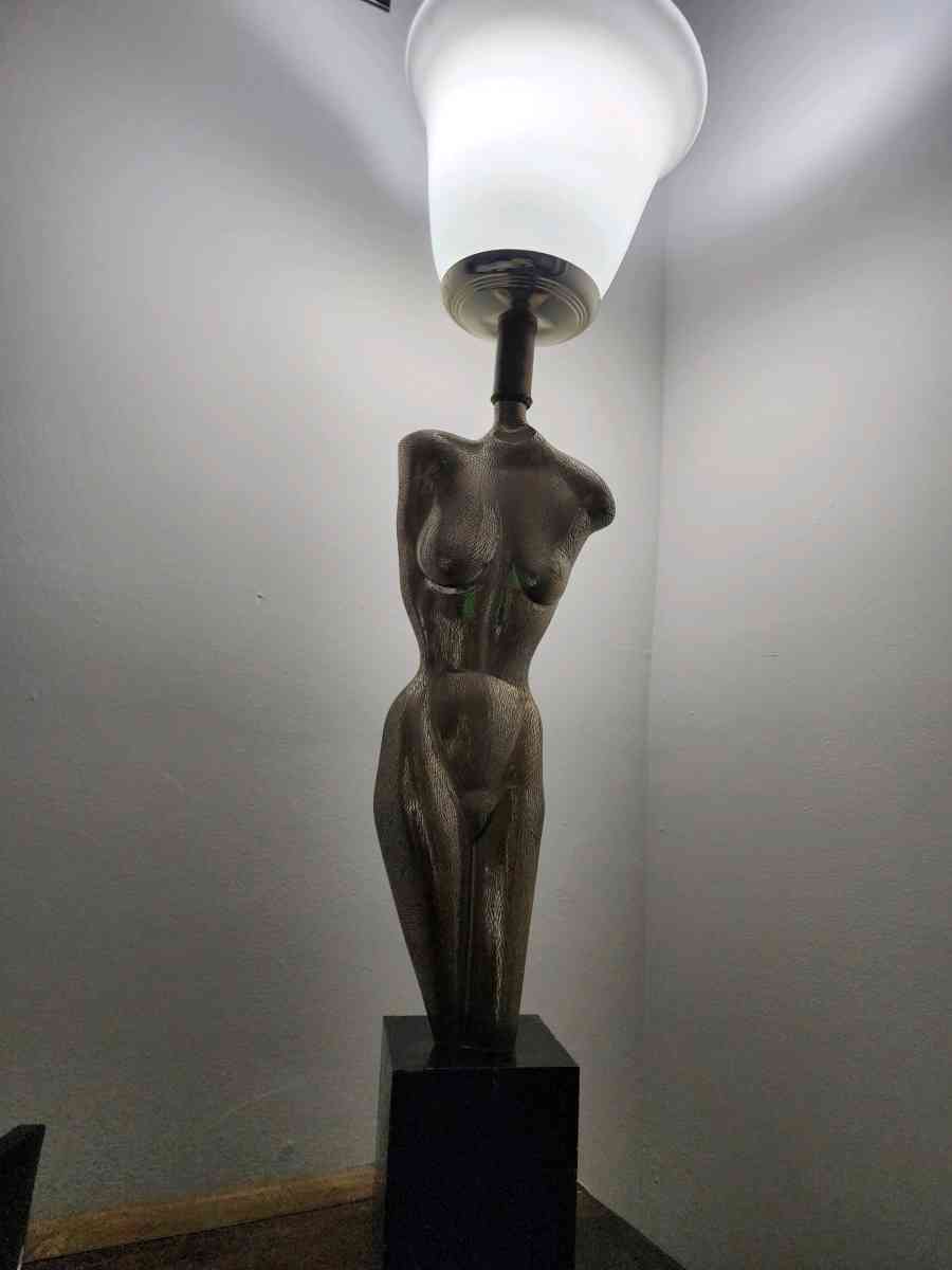 Yasha Heifetz figural art deco lamp - Knoxville, Tennessee