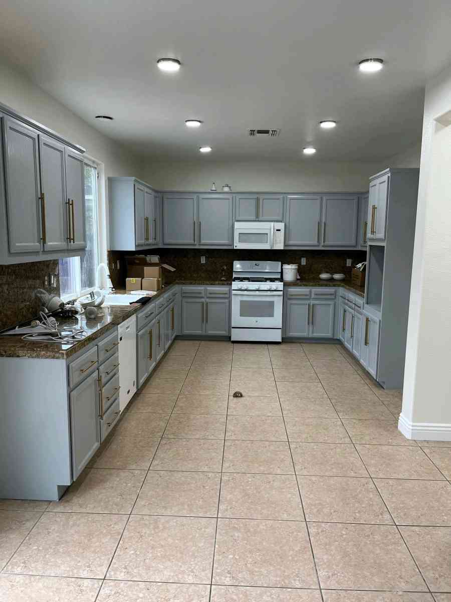 painting services - Sacramento, California - FleaMarketBay