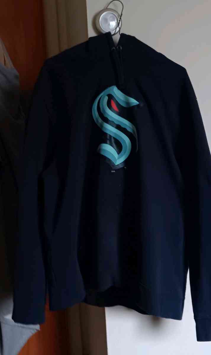 2XL SEATTLE KRAKENS HOODIE BY FANATICS GENTLY USED BIG LOGO - Rochester, New York - FleaMarketBay