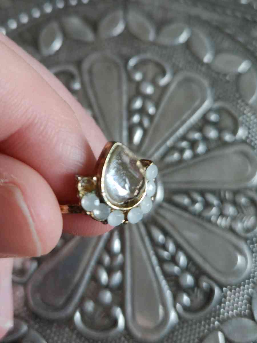 Costume Fashion jewelry - Lubbock, Texas - FleaMarketBay