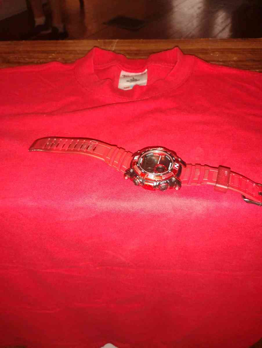 mens tshirt - Saint Joseph, Missouri