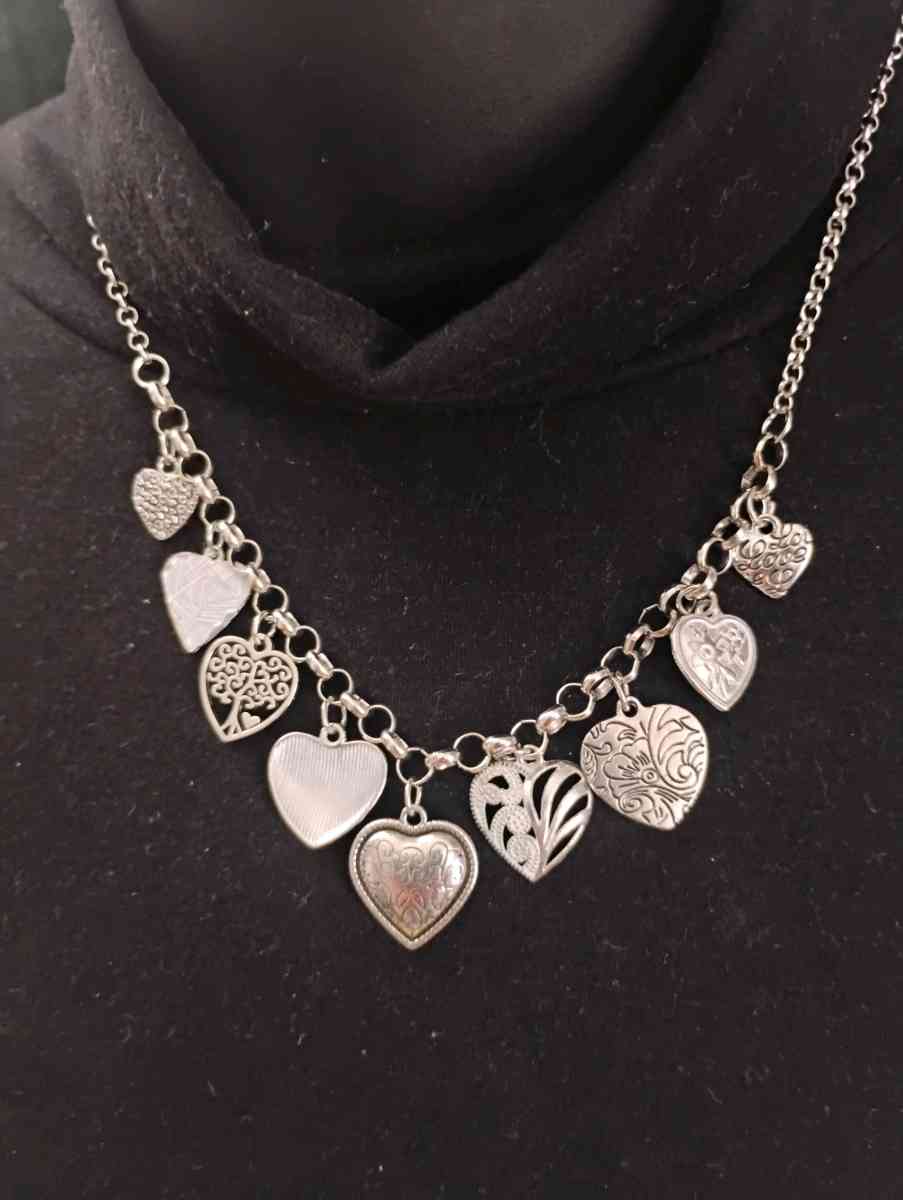 Adorable multiple heart charms Necklace  set - Bowie, Texas - FleaMarketBay