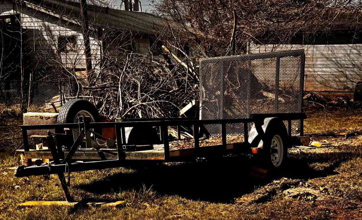 12foot single axle trailer - Danville, Illinois - FleaMarketBay