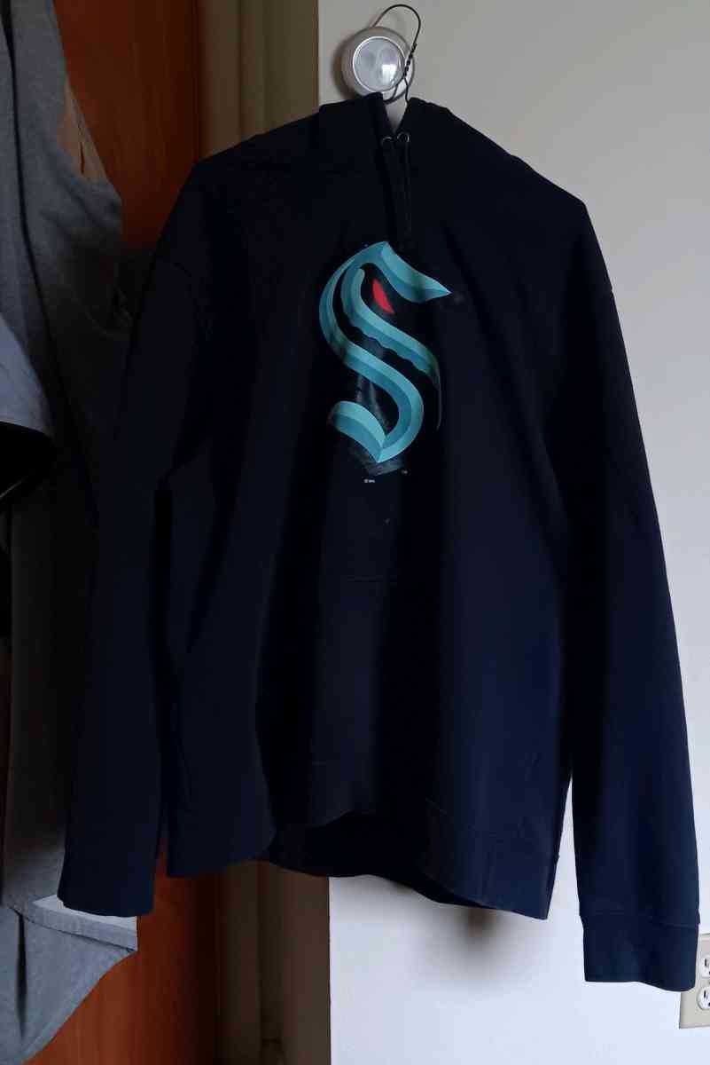 2XL SEATTLE KRAKENS HOODIE BY FANATICS GENTLY USED BIG LOGO - Rochester, New York - FleaMarketBay