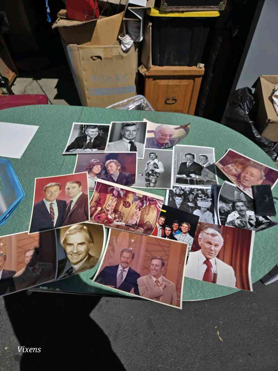 Celebrity photos lot - Ashland, Oregon - FleaMarketBay