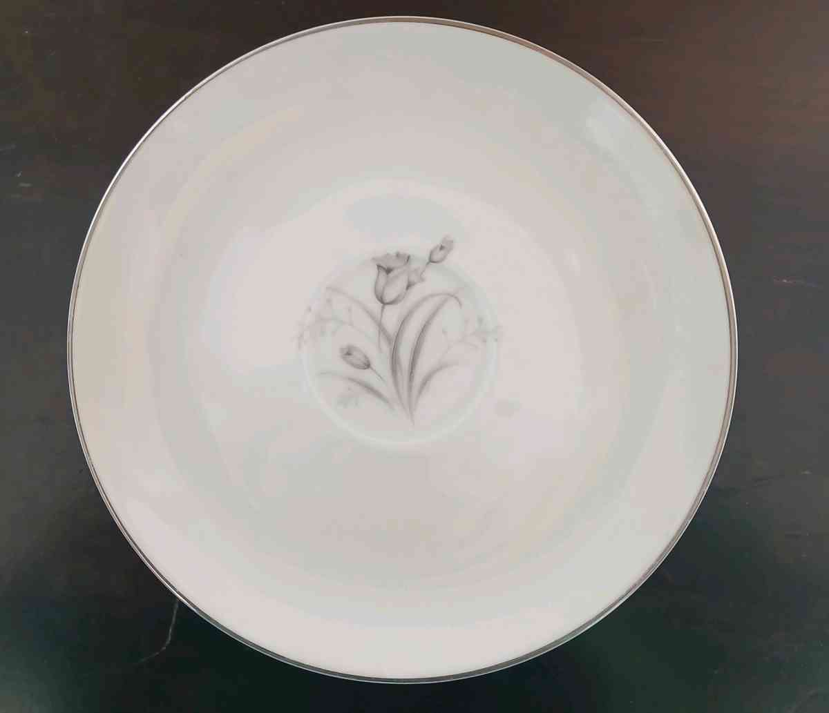 Glass saucer - Sandpoint, Idaho - FleaMarketBay