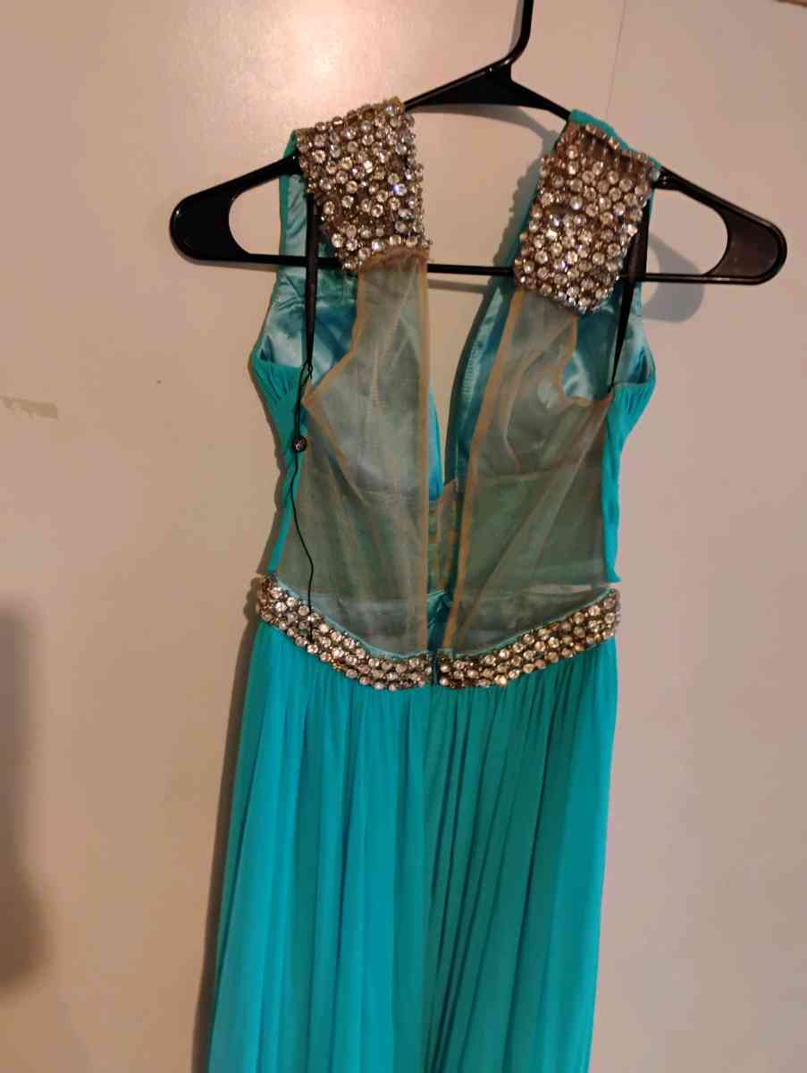 Prom Homecoming Dress - Genesee, Michigan - FleaMarketBay