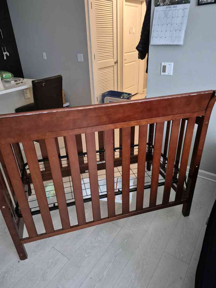 baby crib - Princess Anne, Maryland - FleaMarketBay