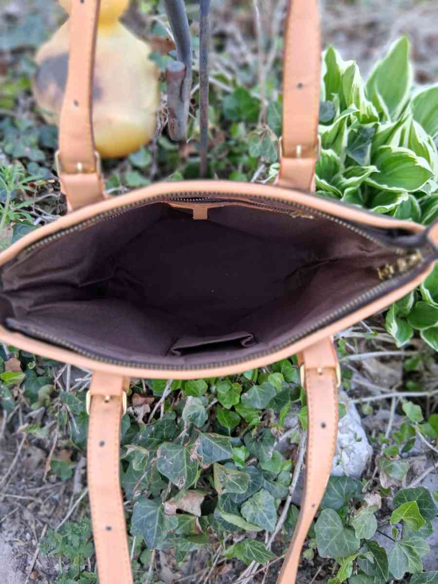 Louis Vuitton bucket purse - Saint Louis, Missouri - FleaMarketBay