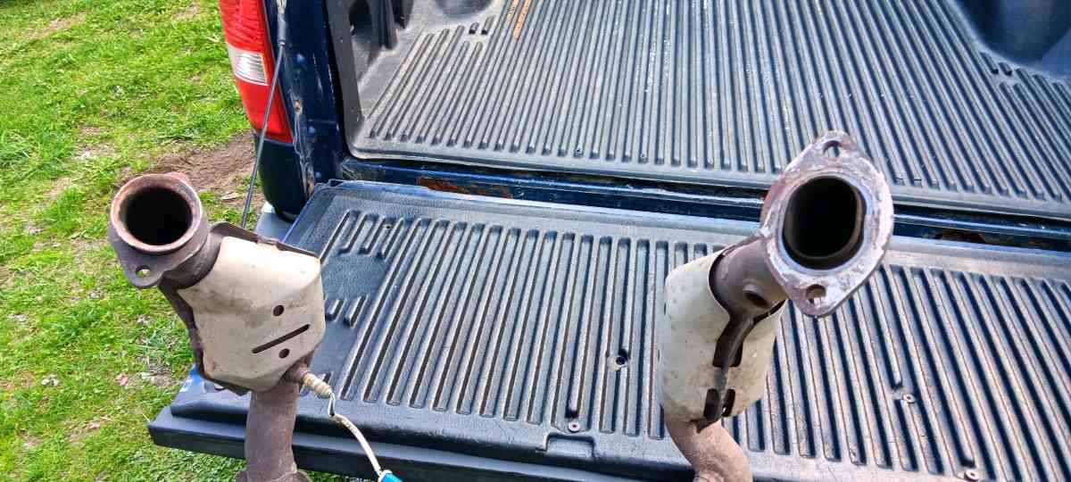 04 Mustang GT H pipes - Hillsdale, Michigan - FleaMarketBay