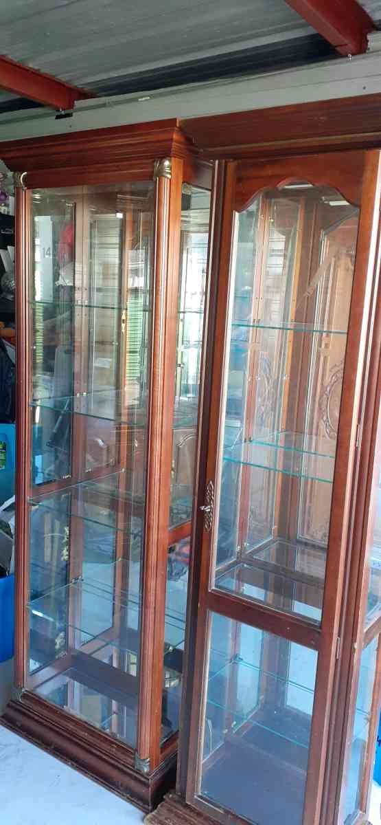 Curio Cabinets - Dayton, Texas