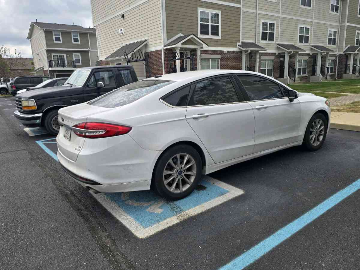 Ford Fusion 2017 - Indianapolis, Indiana - FleaMarketBay