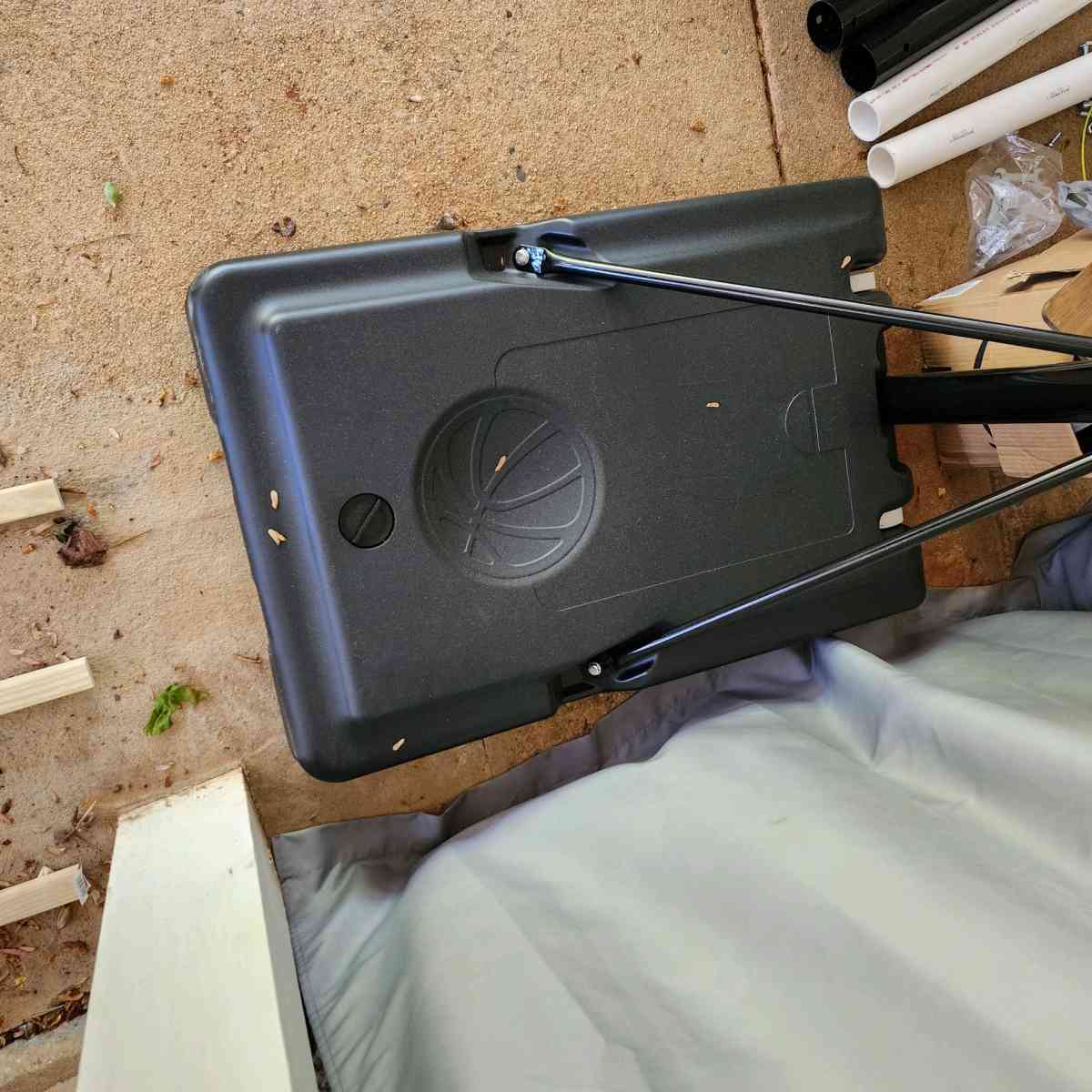 Gatorade basketball goal and base - Greensboro, North Carolina - FleaMarketBay