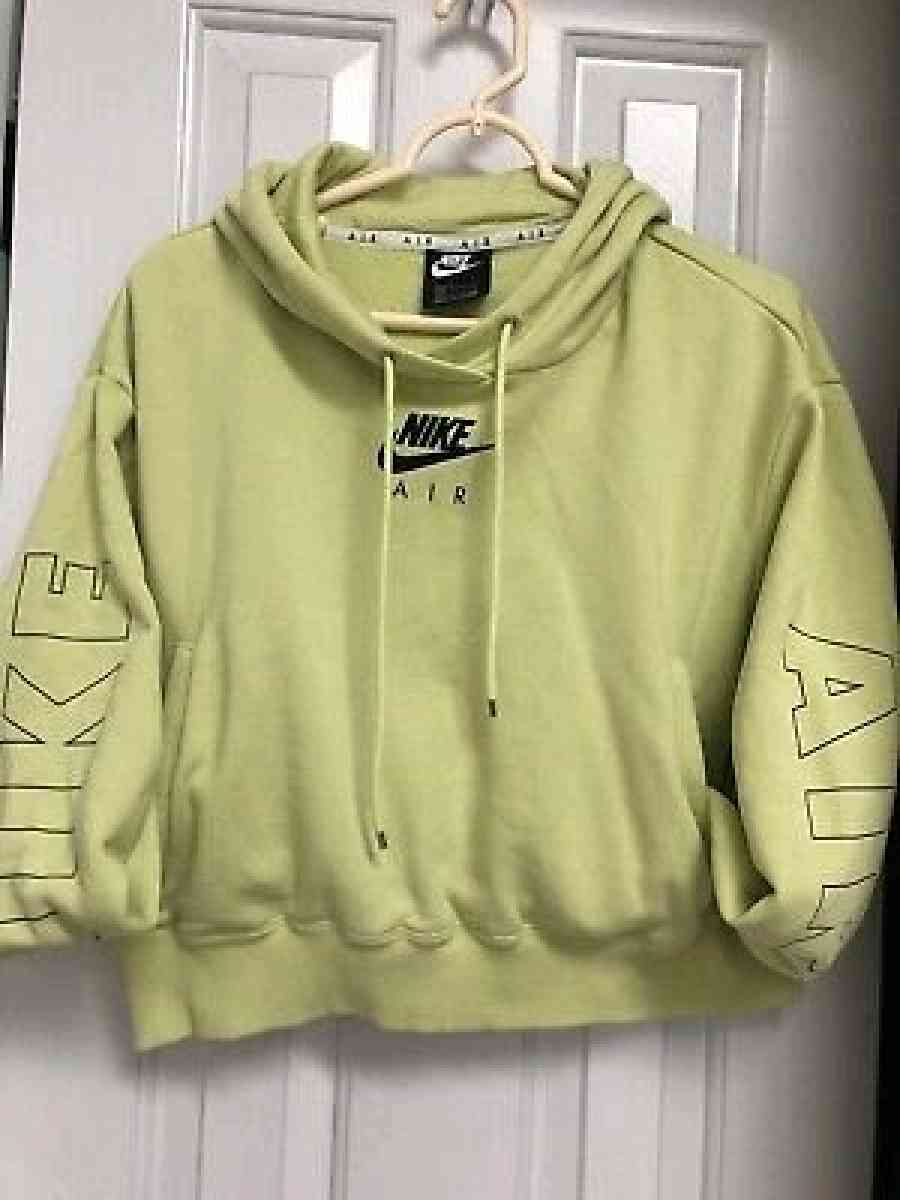 nike hoodie for kids - Adams, Wisconsin - FleaMarketBay
