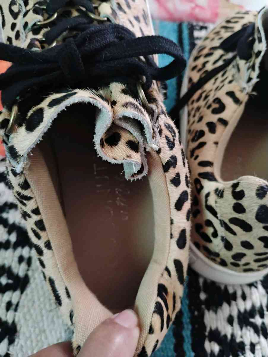 Leopard print sneakers - Bowie, Texas - FleaMarketBay